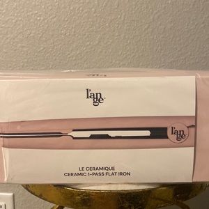 L’ange Le Ceramique One-Pass Hair Straightener in blush 😍